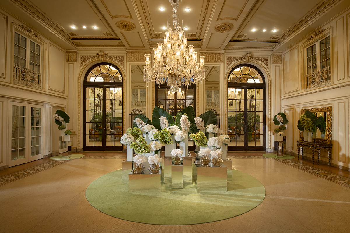 1200x797-lobby-flowers