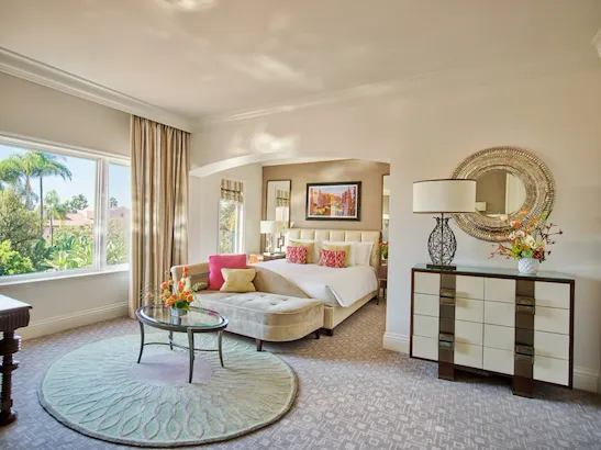 thebeverlyhillshotel-deluxeguestroom-dorchestercollection-6